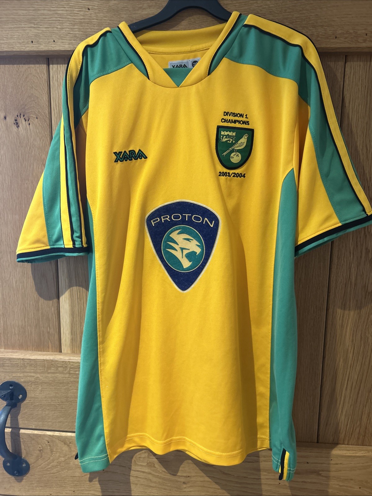 Norwich City FC 2003-2005 Home Shirt Kit Division 1 Champions Logo for sale on Ebay