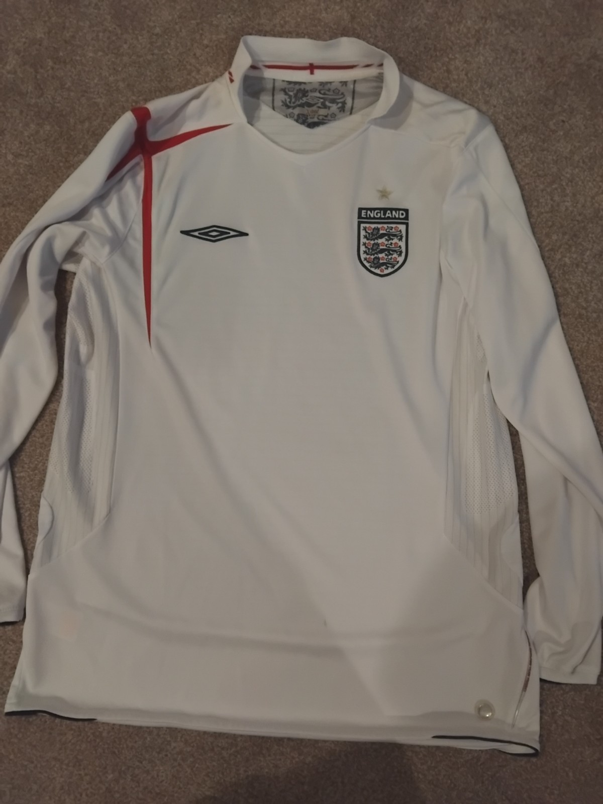 Official England Football Umbro Long Sleeve Jersey Size Large for sale on Ebay