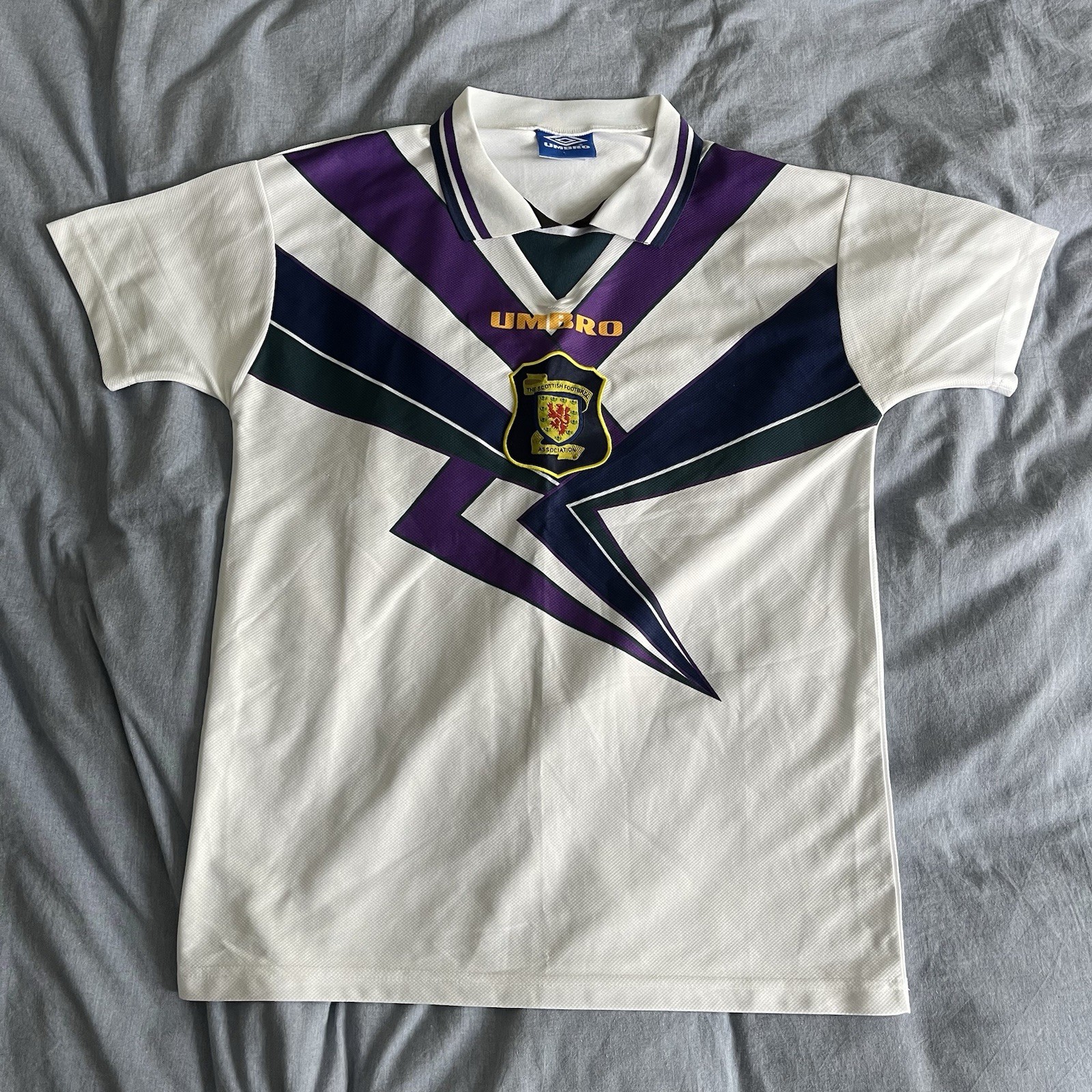 Scotland 1994 - 1996 Away football Umbro shirt Medium Made In England Vintage for sale on Ebay