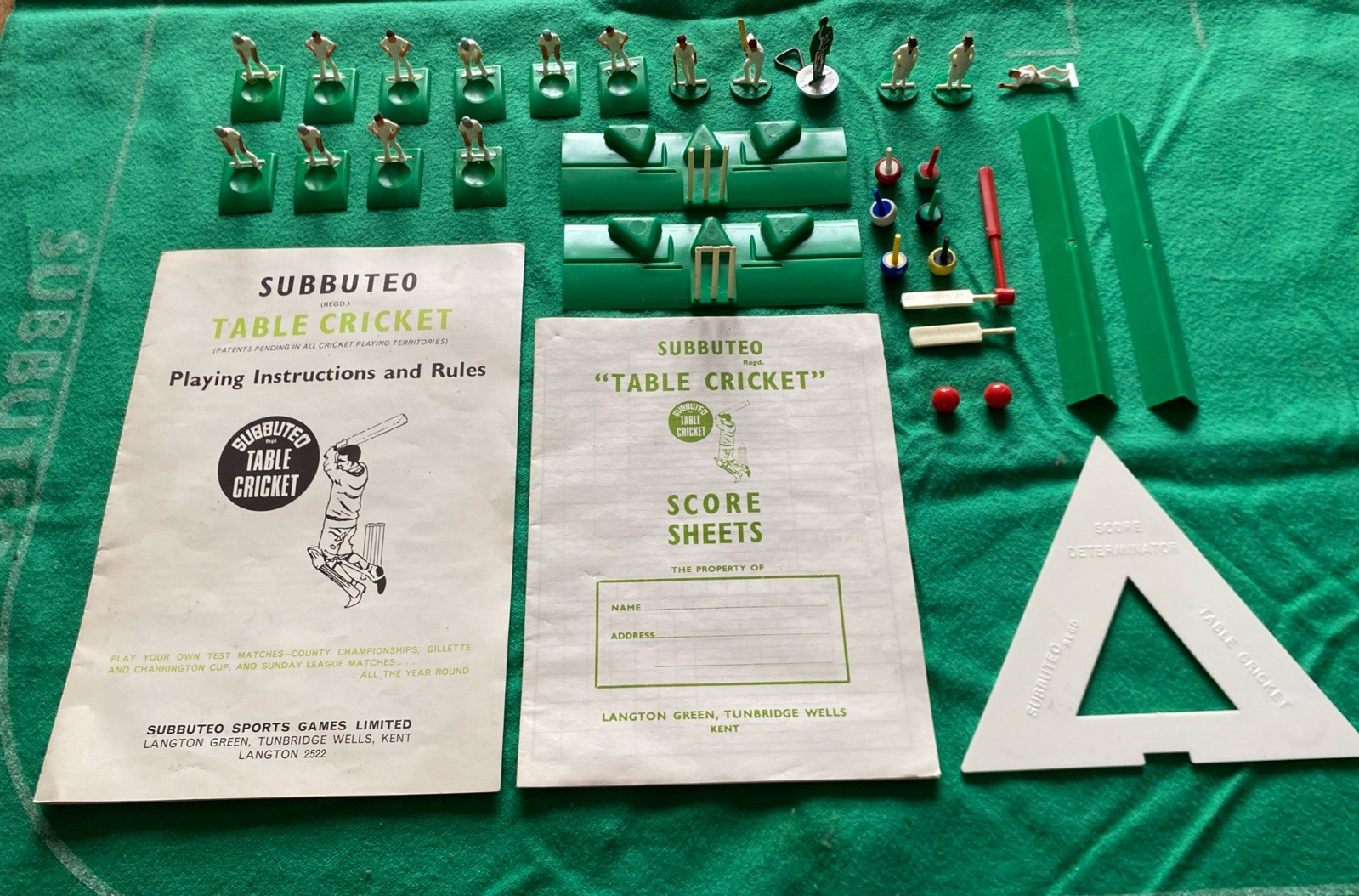SUBBUTEO cricket LOT PITCH Players WICKETS balls BATS umpires RULES Determinator for sale on Ebay