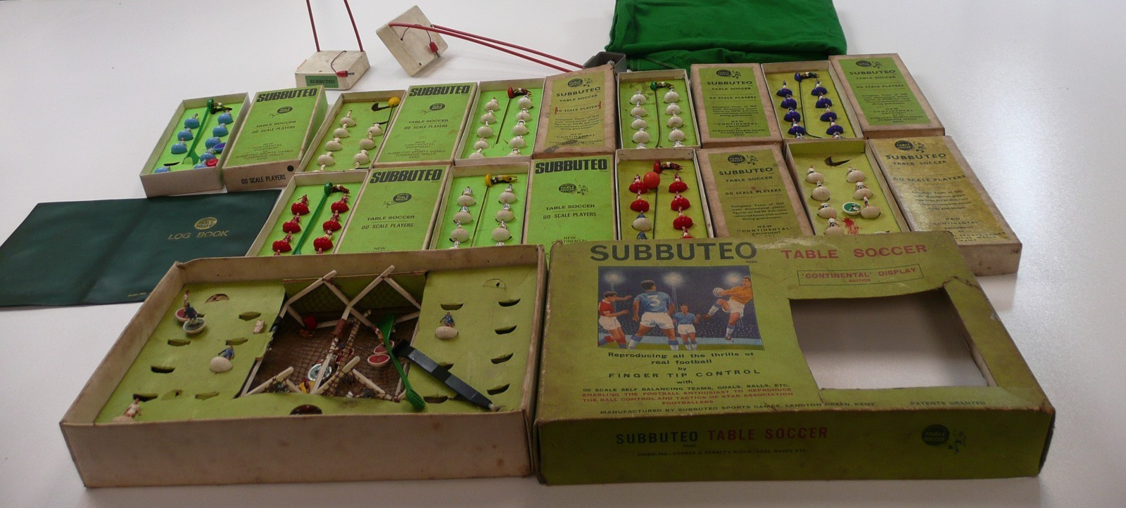 A Collection of Vintage Subbuteo Items, 9 Teams, Floodlights, Pitch etc. #213 for sale on Ebay