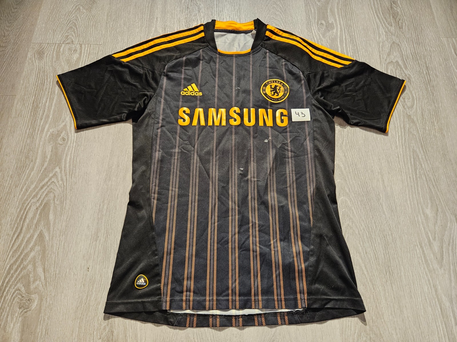 Mens adidas Chelsea Away football shirt 2010 - 2011 Size M for sale on Ebay