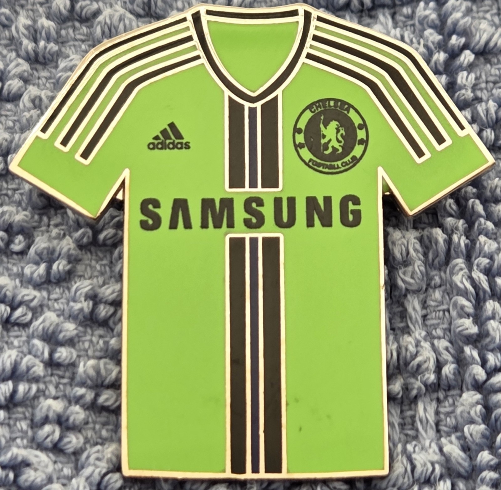 Chelsea FC Badge -  CHELSEA  KIT BADGE - 2010 - 2011 THIRD KIT for sale on Ebay