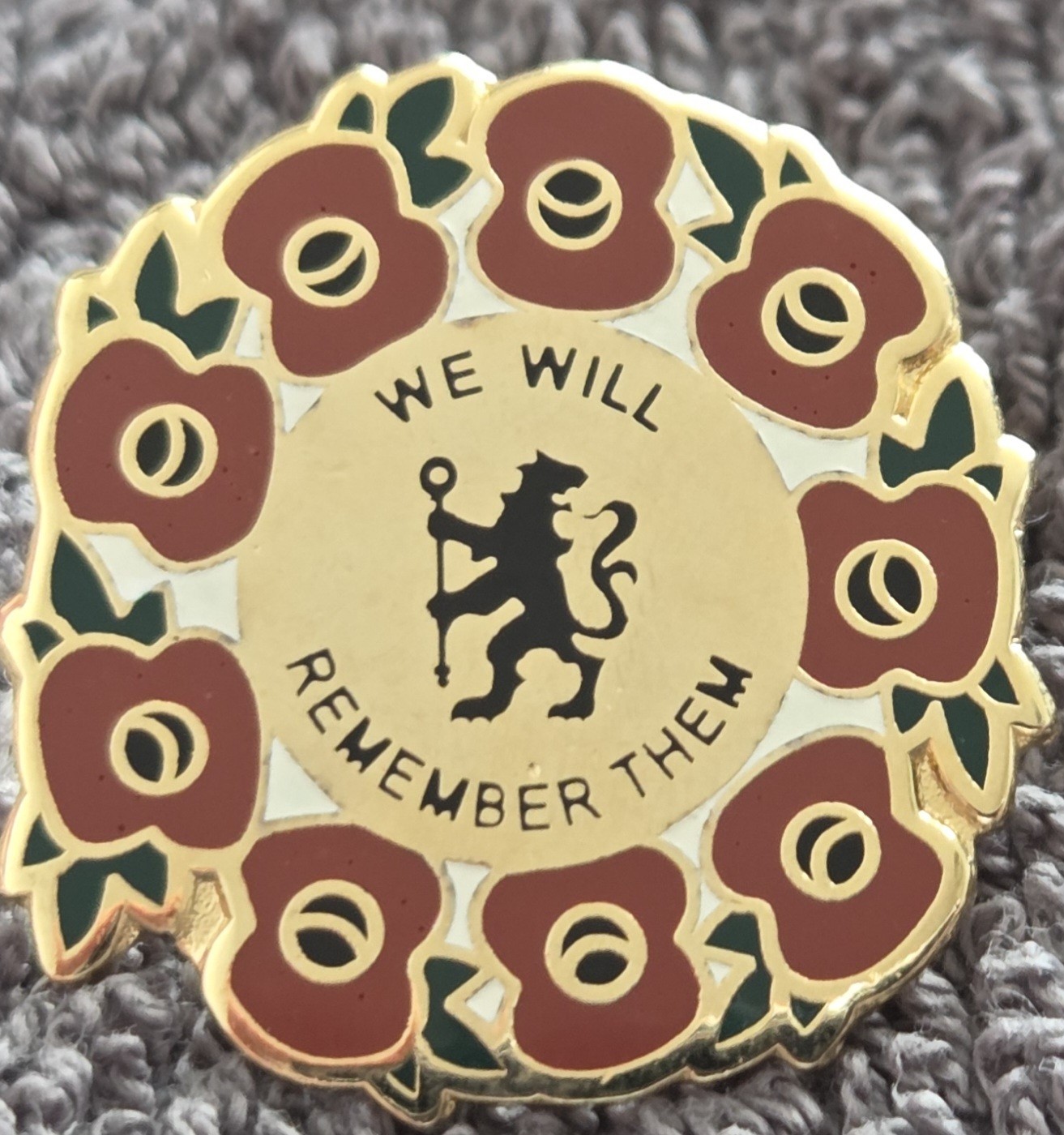 Chelsea FC Badge - CHELSEA WE WILL REMEMBER THEM - REMEMBRANCE DAY BADGE  for sale on Ebay