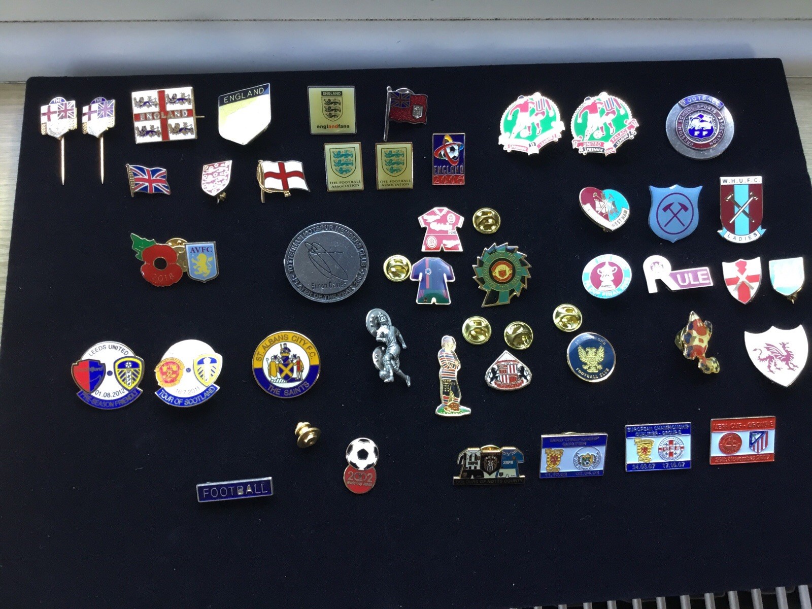 LARGE JOB LOT OF FOOTBALL BADGES for sale on Ebay