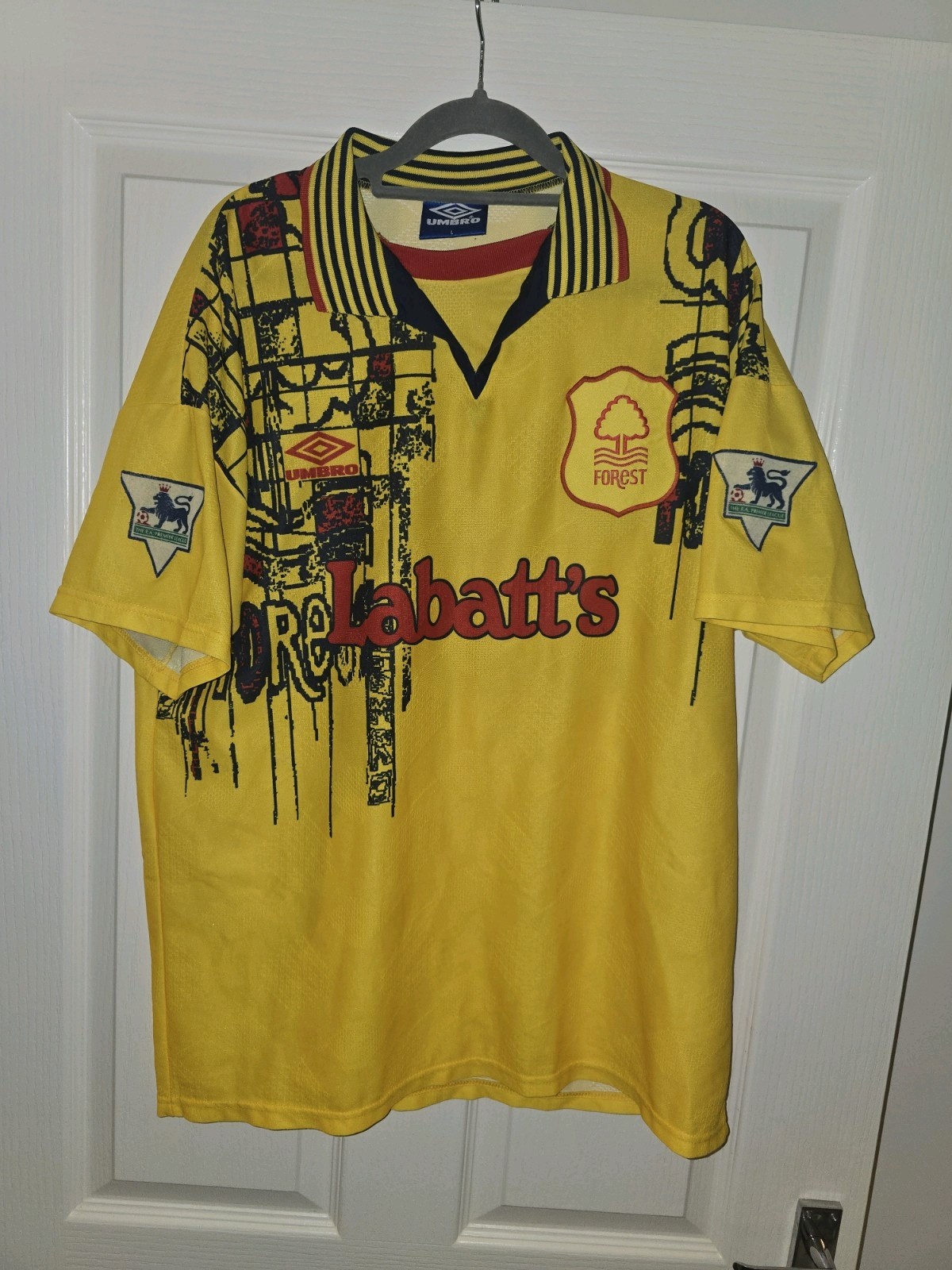 Nottingham Forest Umbro Away Shirt 1995/1996/1997 Yellow, Labatts L Original for sale on Ebay