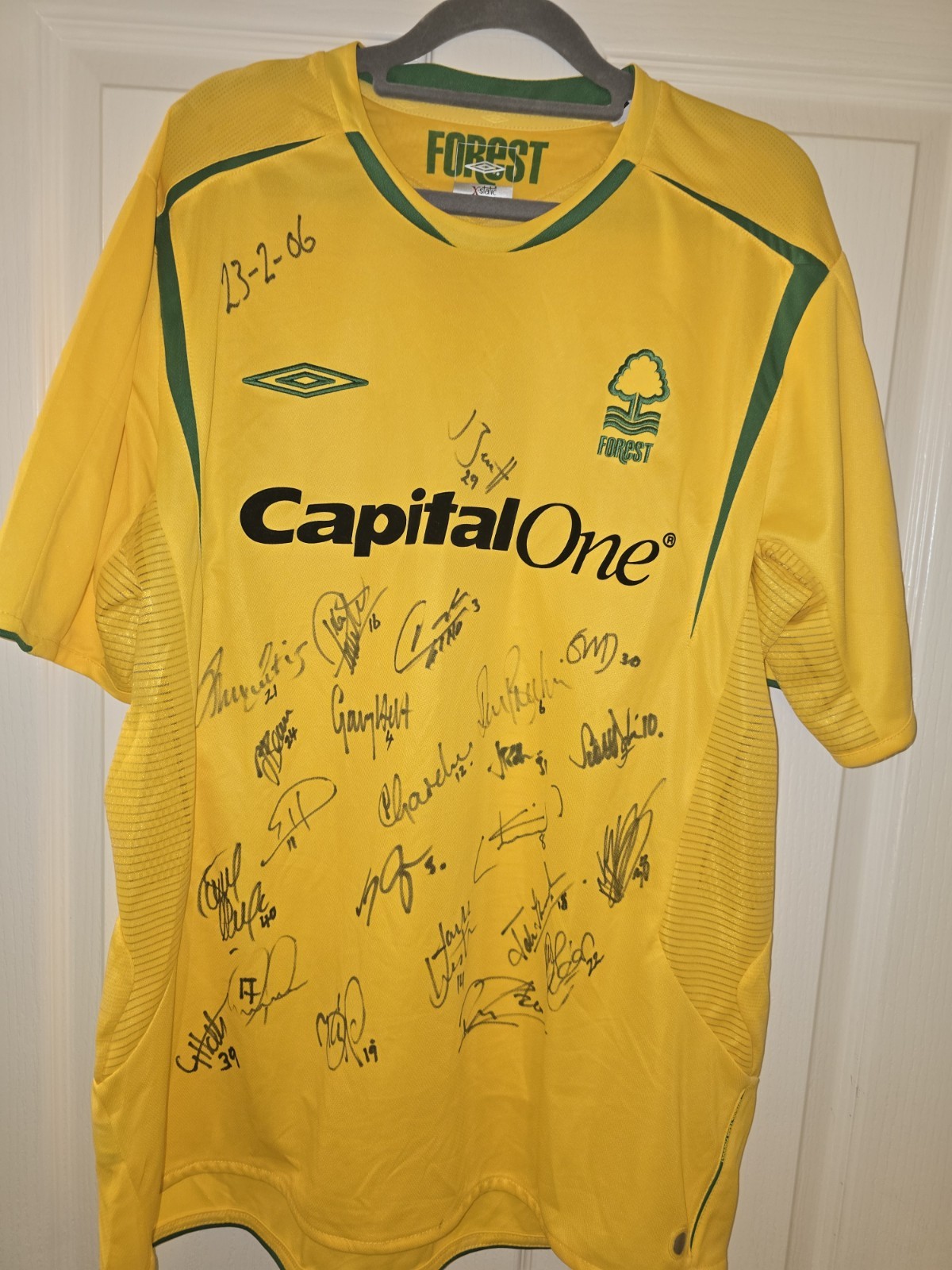 Nottingham Forest 05-06 Away Shirt Signed Size XL for sale on Ebay