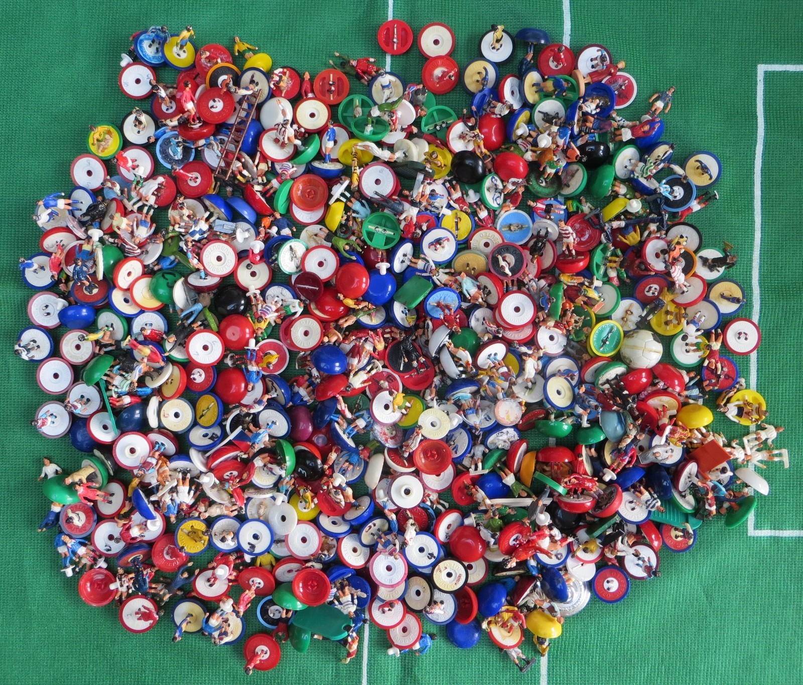 SUBBUTEO GRAVEYARD OF VARIOUS FIGURE TYPES, BASES & ACCESSORIES. for sale on Ebay