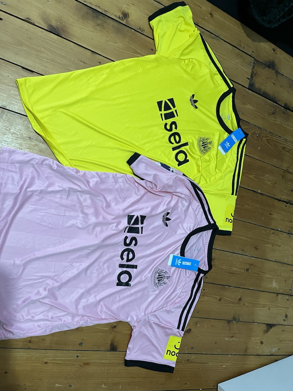 Newcastle United - Goalkeeper Shirts - Third Away 25/26 - Pink And Yellow for sale on Ebay