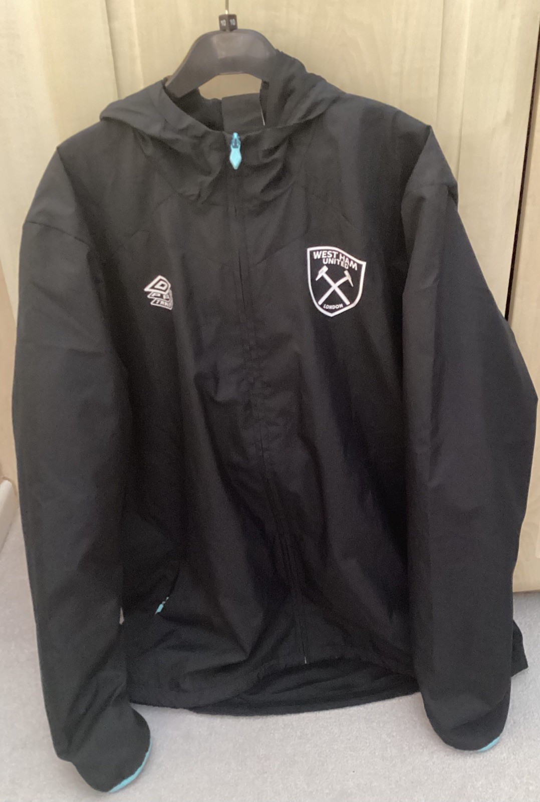 WEST HAM UMBRO SHOWER JACKET WITH HOOD XXL  for sale on Ebay
