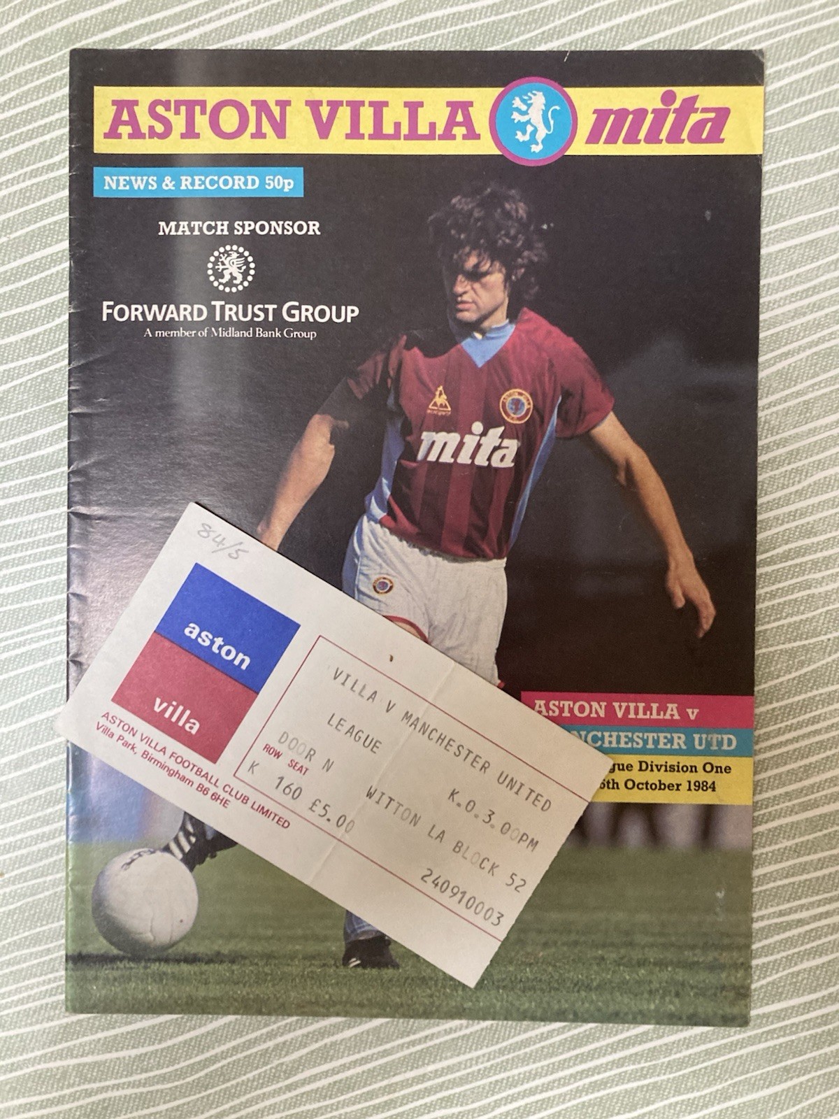 Aston Villa v Manchester United Div 1 with TICKET 1984/85 for sale on Ebay