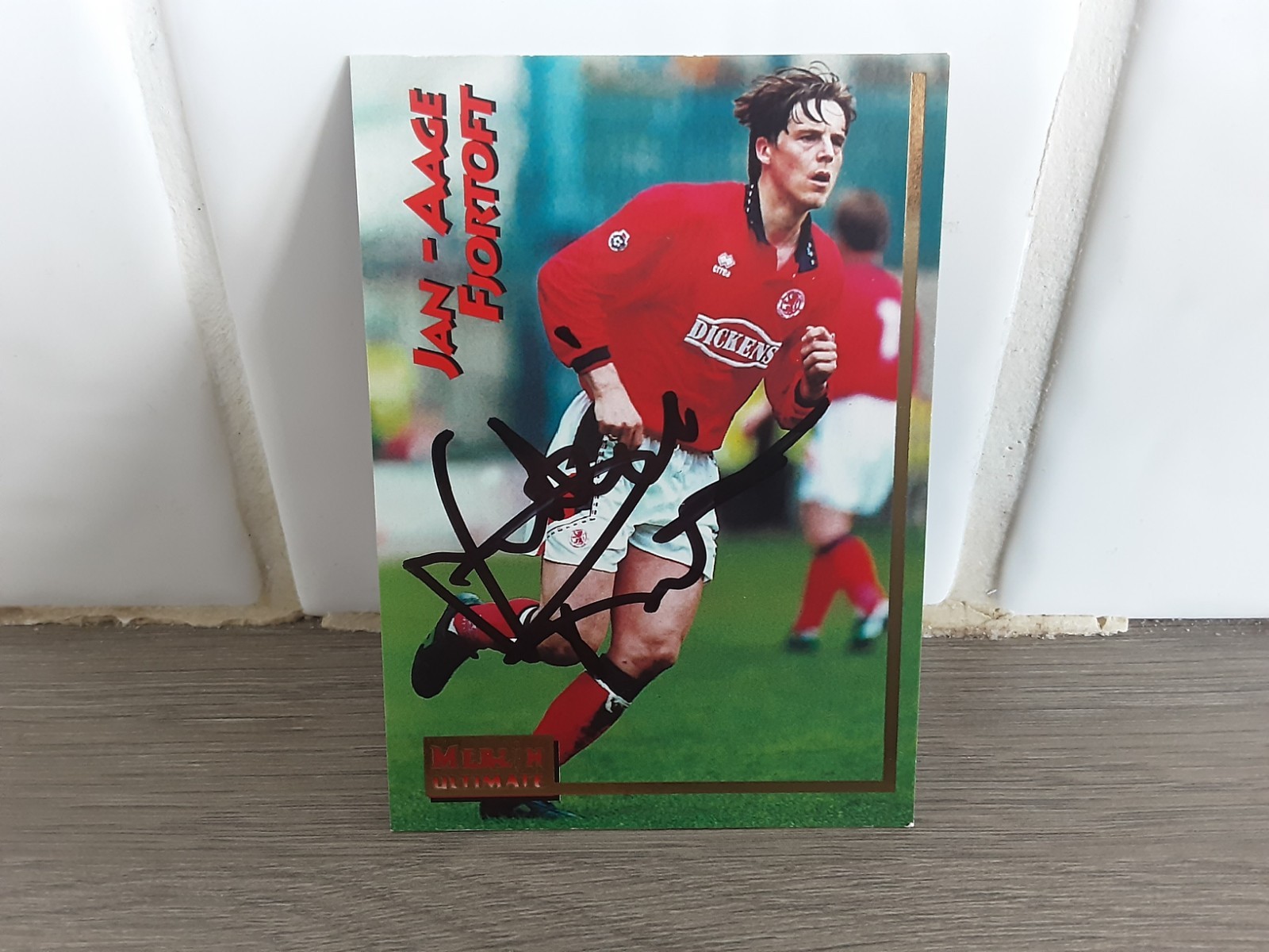 MIDDLESBROUGH - JAN AAGE FJORTOFT Signed Merlin Ult 95/96 Football trade card  for sale on Ebay