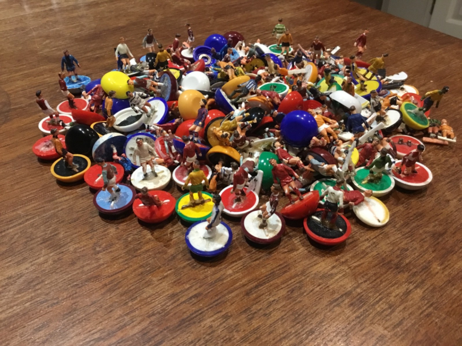 Subbuteo hw players job lot - breaks and reglues, repaints and numbered etc for sale on Ebay