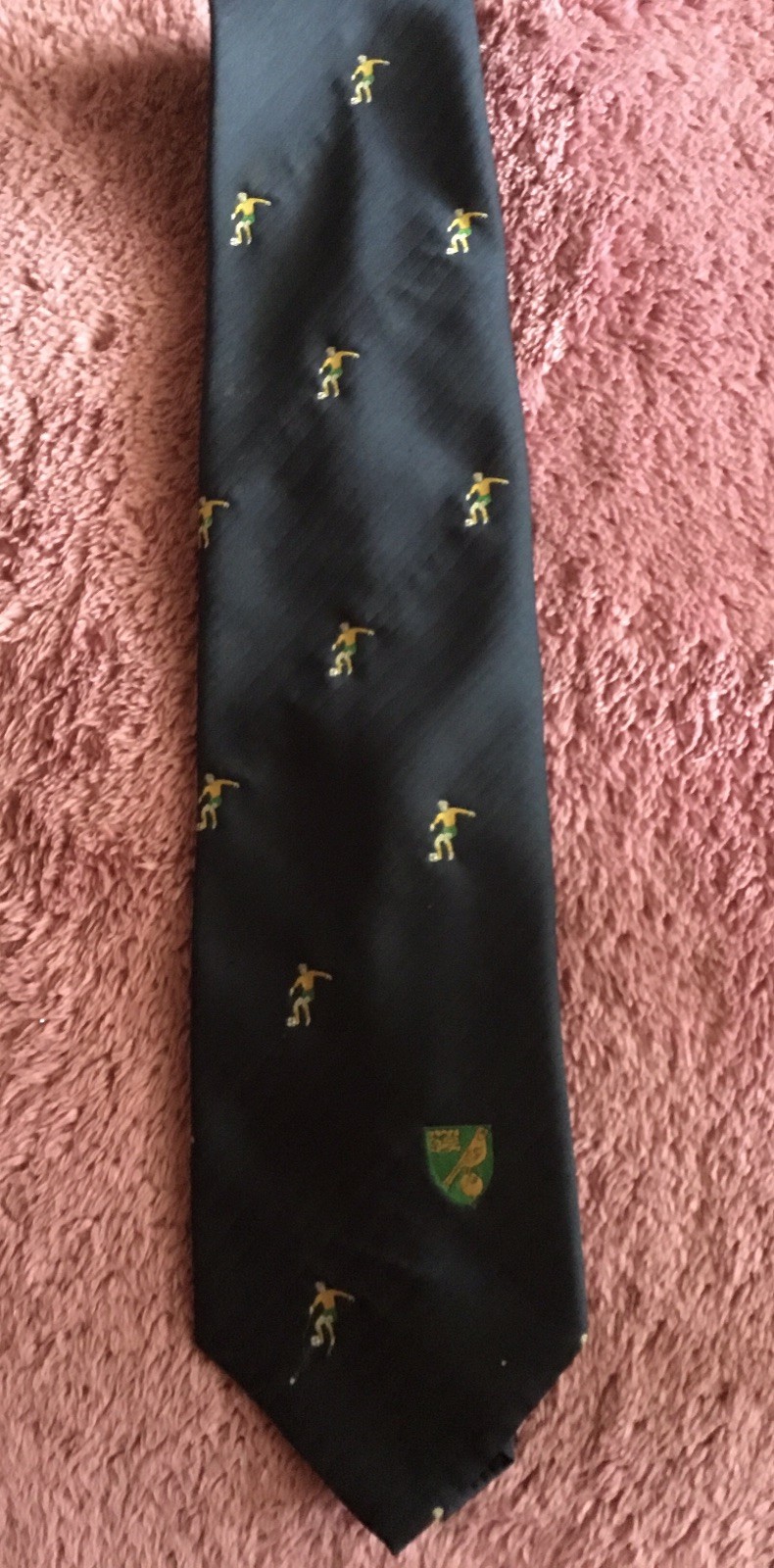 NORWICH CITY FC - MENS FOOTBALL TIE for sale on Ebay