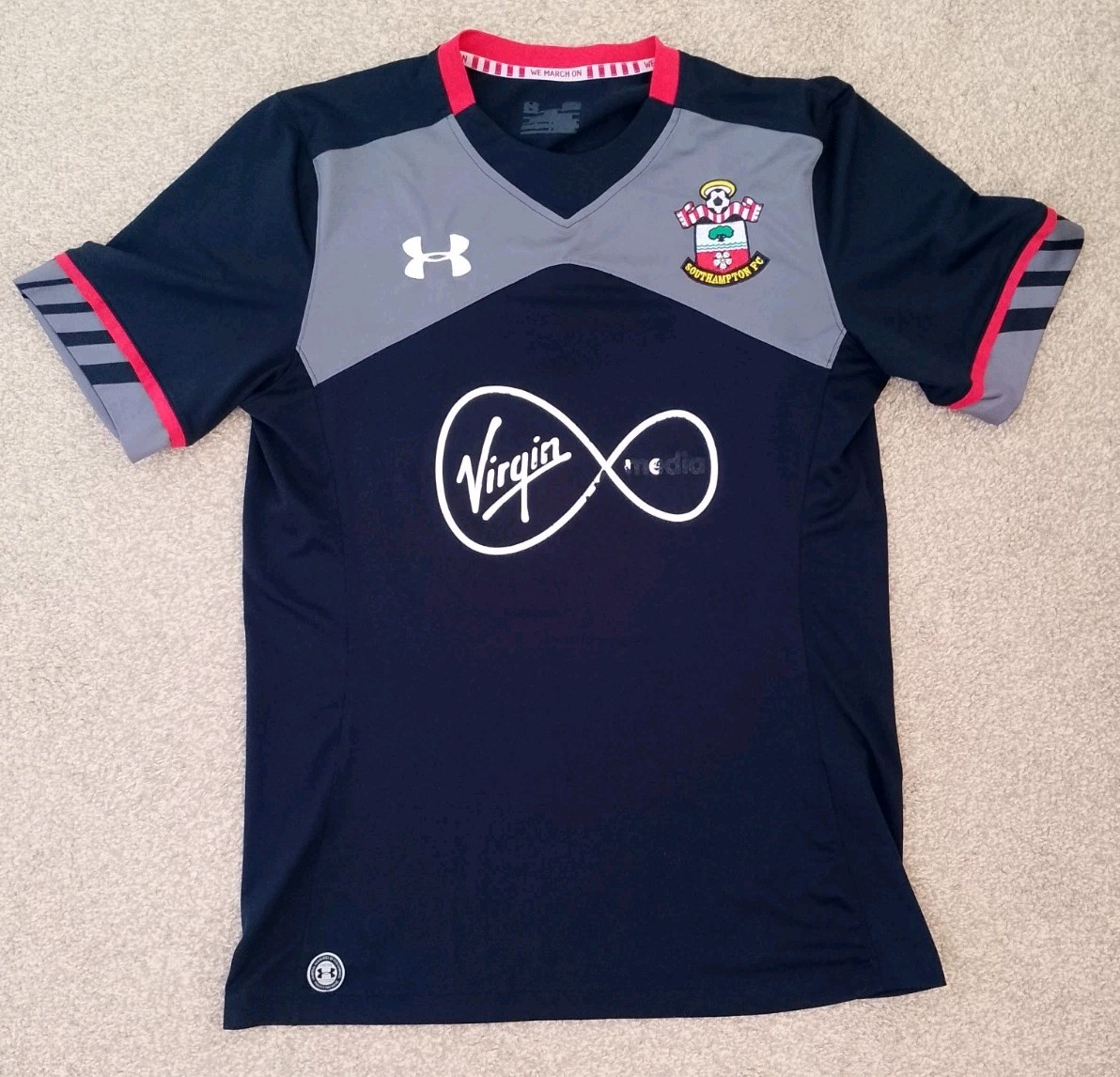 Southampton 2016/17 Away Shirt Mens L for sale on Ebay