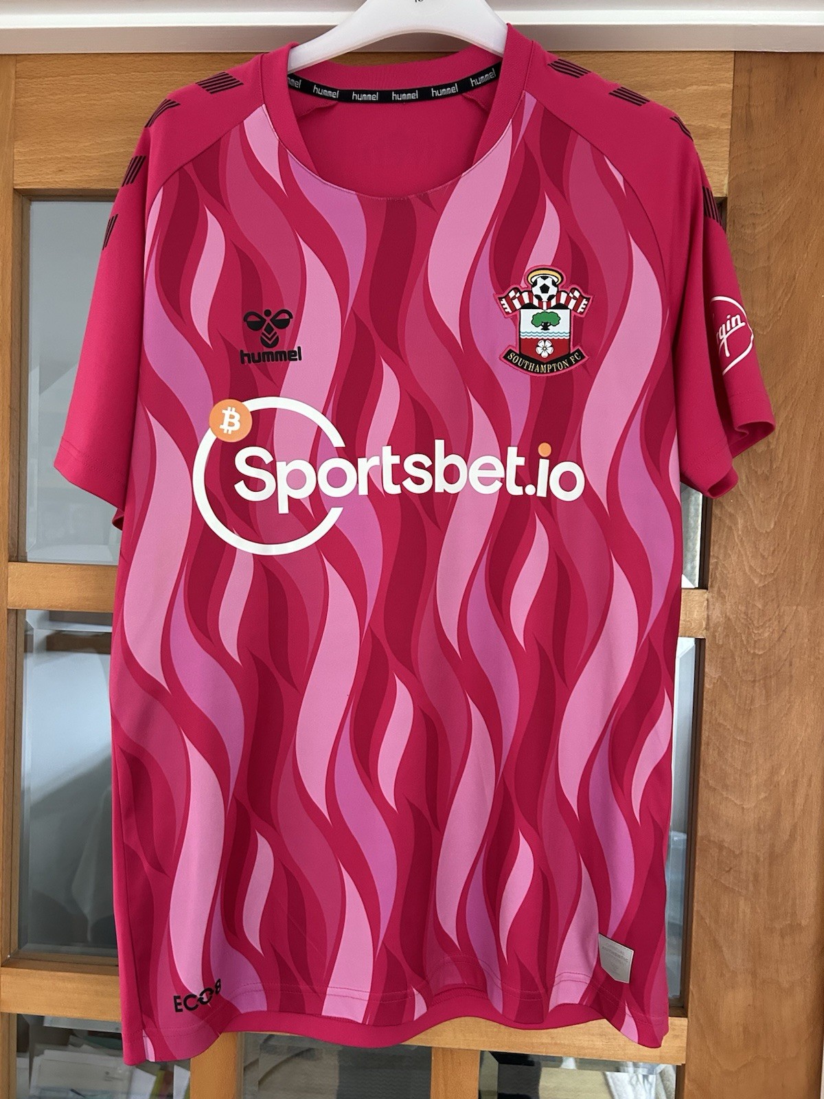 Southampton Hummel GK Third Shirt 2021/22, Size Medium In Good Condition for sale on Ebay