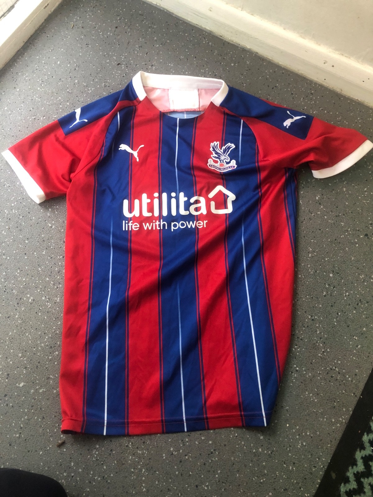 Crystal Palace 11/12 Yrs Boy's Home Football Shirt for sale on Ebay