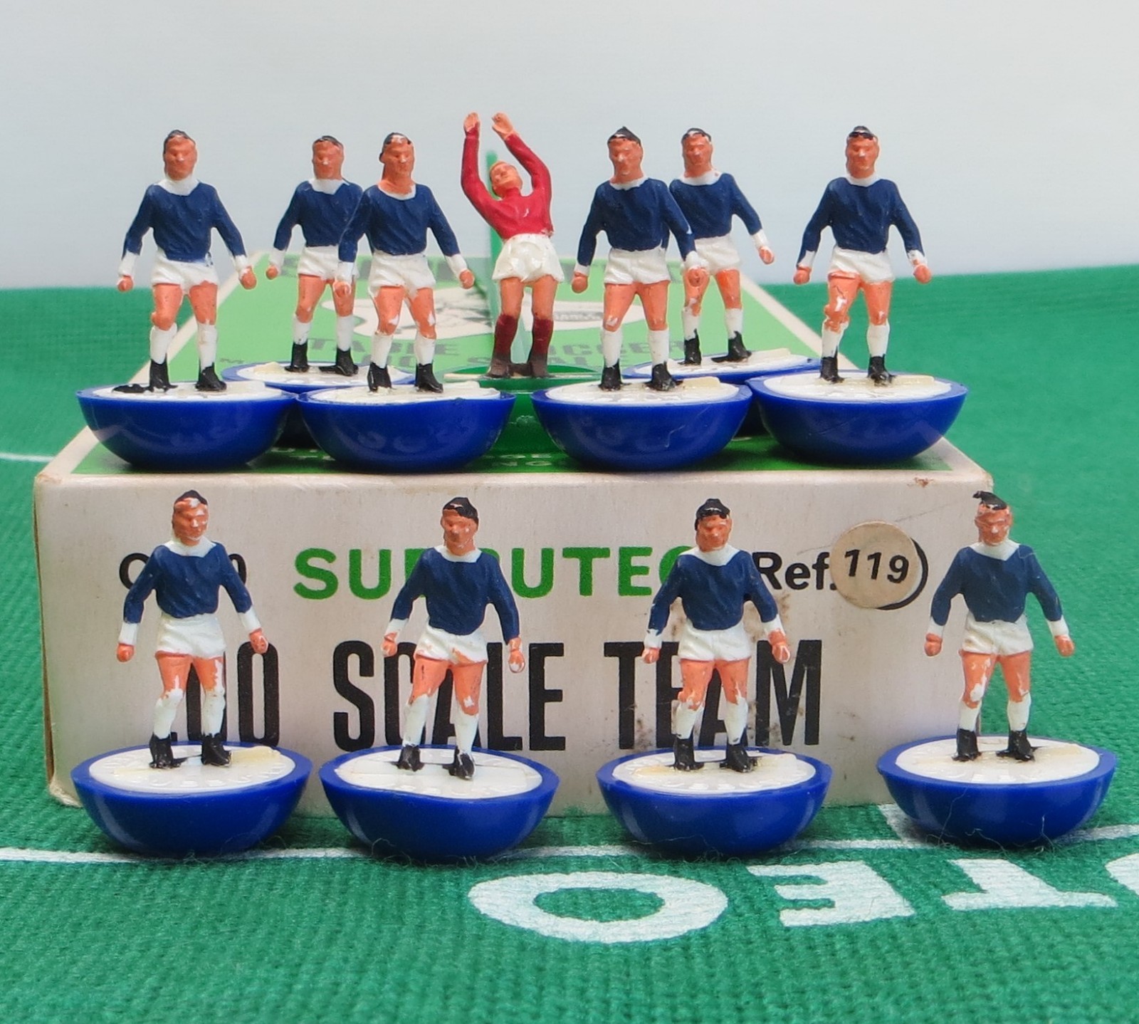 SUBBUTEO HW TEAM REF 119 EVERTON, IN ORIGINAL NUMBERED BOX. for sale on Ebay