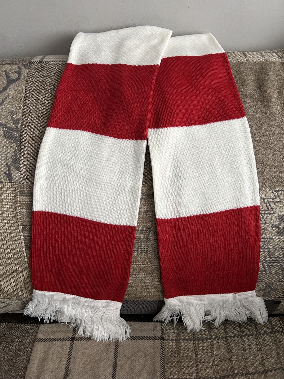 Morecambe FC Football Scarf from 1985/86 season Vintage Red & White Bar - 99p for sale on Ebay