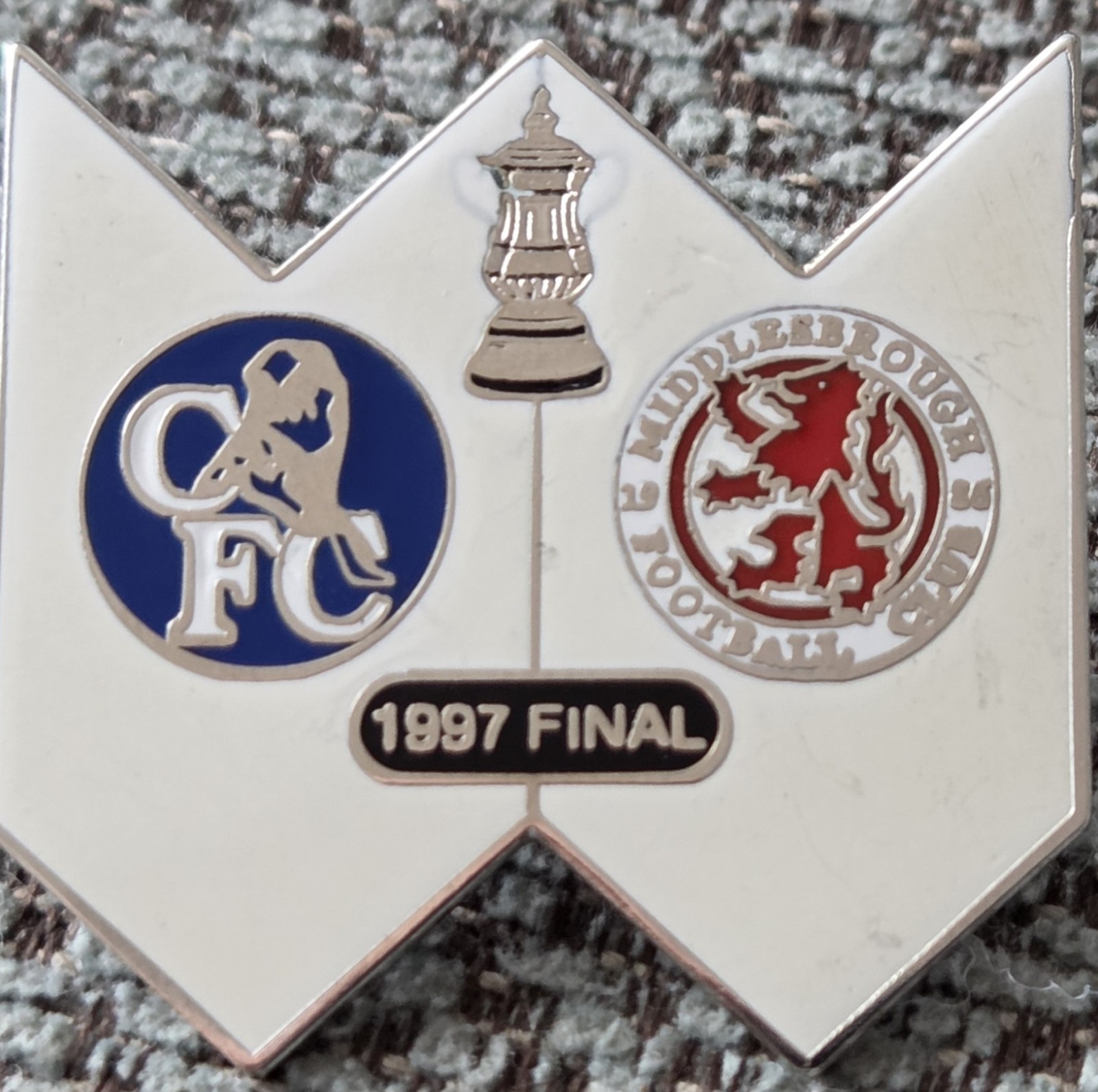 Chelsea FC Badge - CHELSEA v MIDDLESBROUGH 1997 FA CUP FINAL BADGE  for sale on Ebay