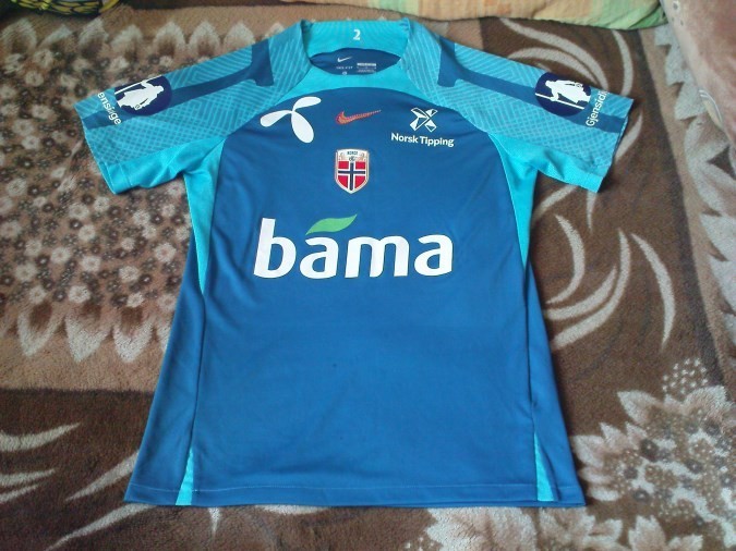 RARE FOOTBALL SHIRT - NORWAY TRAINING 2022 - 2023 NUMBER 2 SIZE M for sale on Ebay