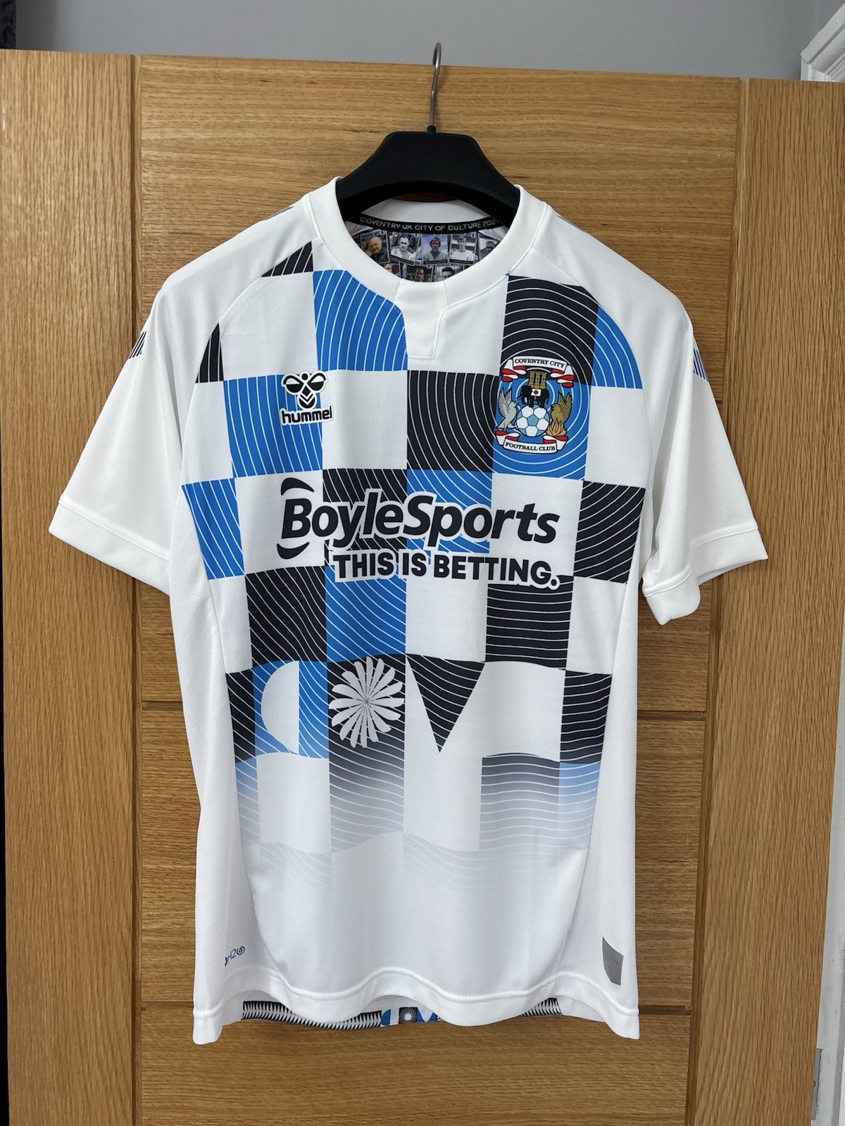 Coventry City 2020/21 Football Shirt Size Medium Hummel for sale on Ebay