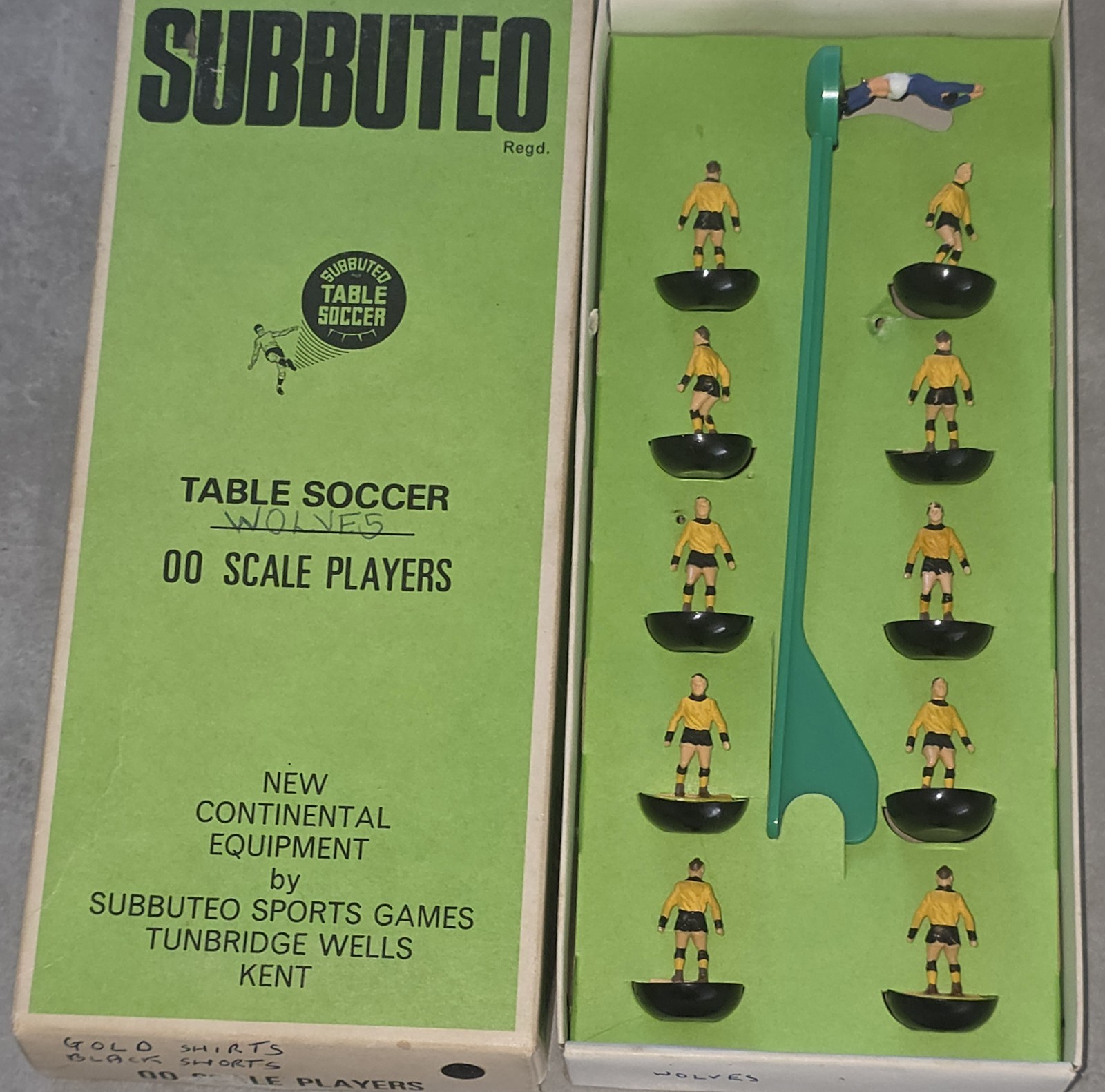 Subbuteo Watford Ref 6 HW for sale on Ebay