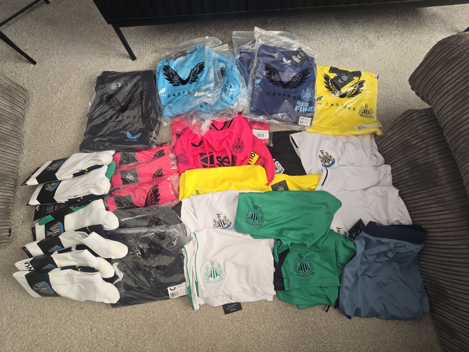 Newcastle United Castore BNWT BUNDLE JOBLOT SHIRT SHORTS SOCKS 34 ITEMS  for sale on Ebay