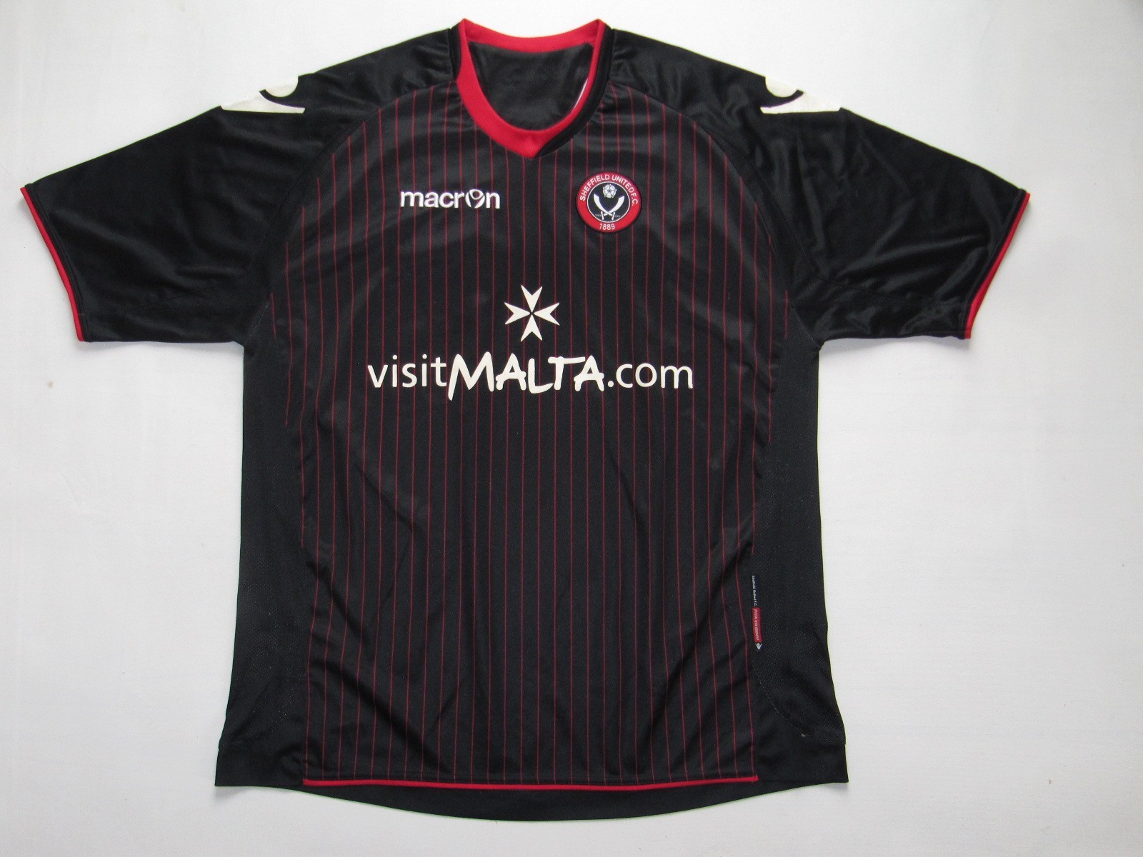 Sheffield United FC Mens Football Shirt Macron Size L Jersey Shirt for sale on Ebay