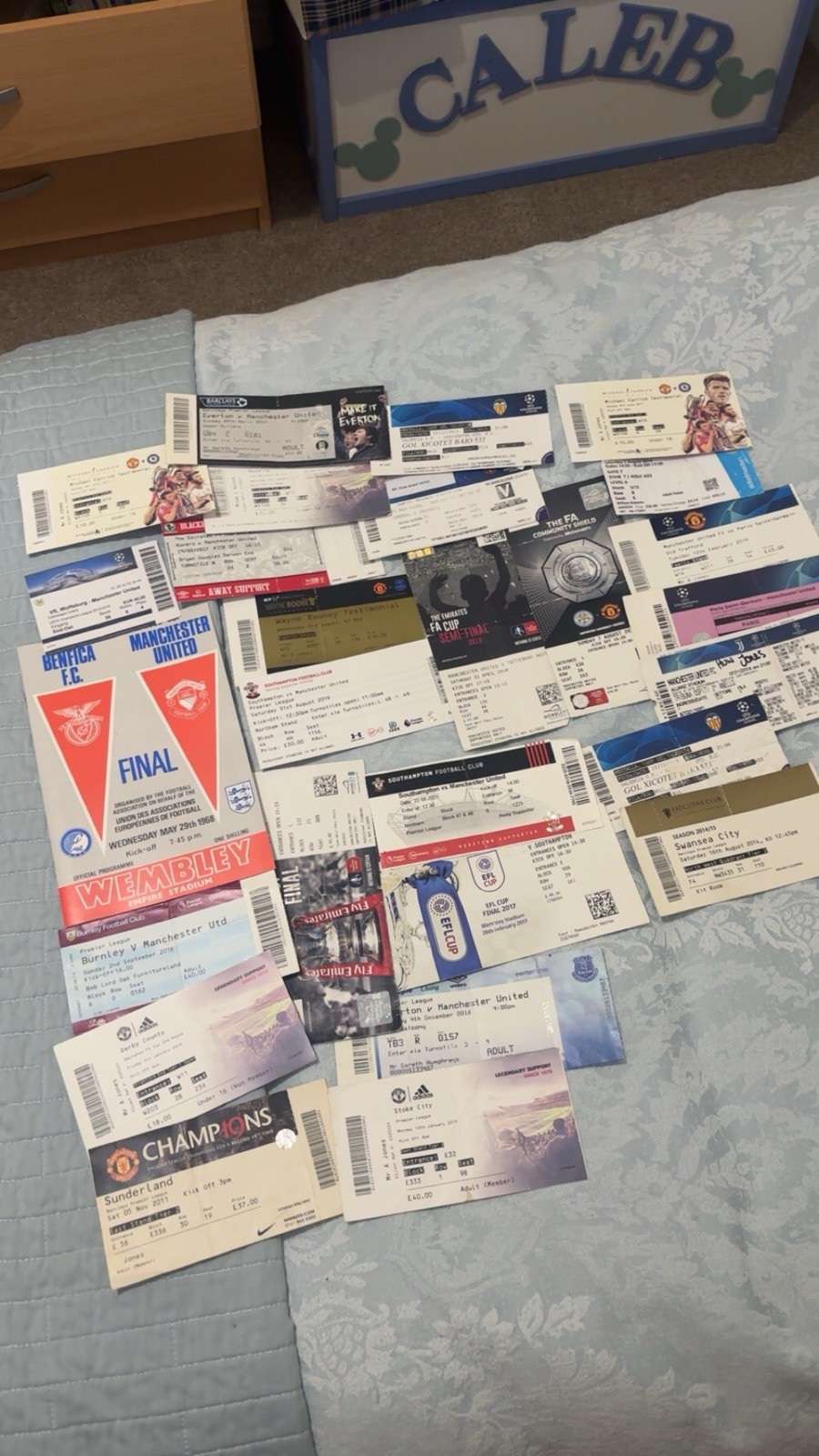 Manchester United Job Lot for sale on Ebay