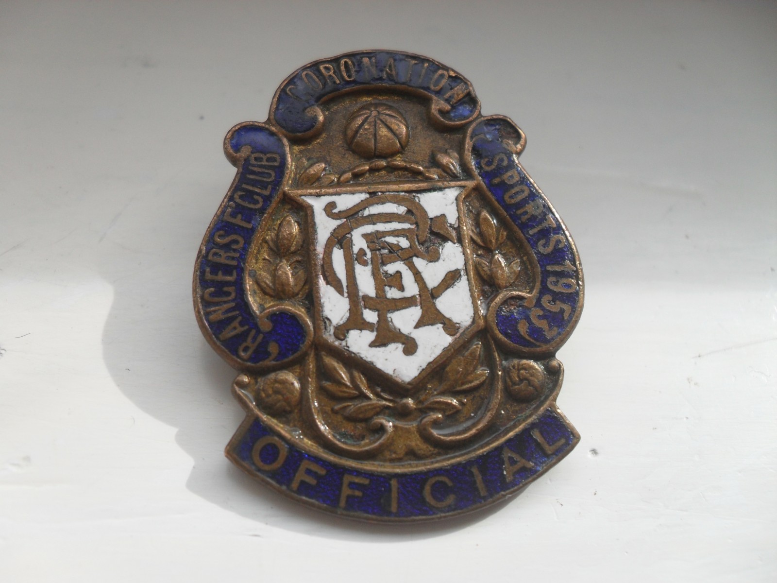 RARE VINTAGE RANGERS FOOTBALL CLUB OFFICIAL BADGE 1953 for sale on Ebay