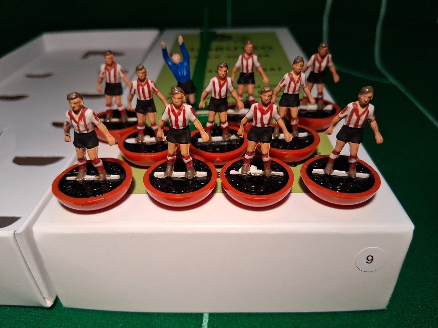Subbuteo OHW Team. Ref 9. Brentford, Exeter, Sunderland etc etc etc for sale on Ebay