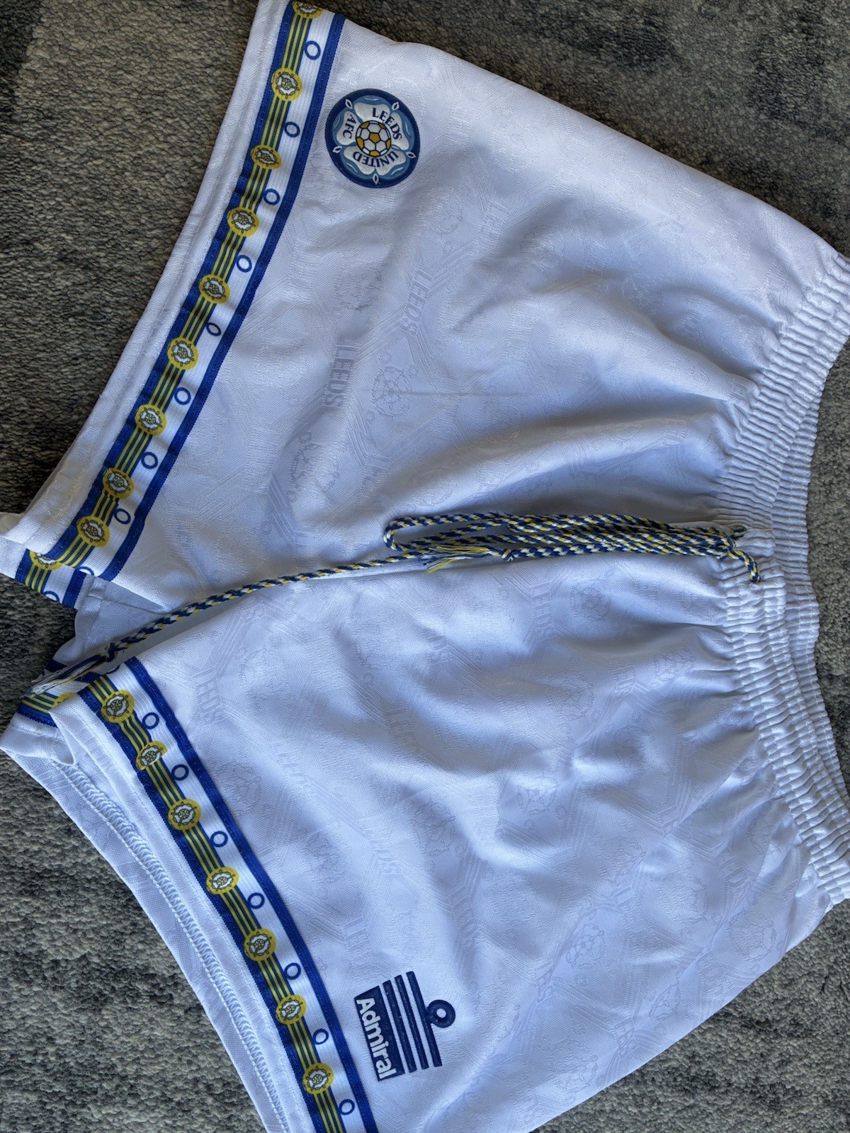 RARE VINTAGE LEEDS UNITED 1992-1993  MEDIUM HOME FOOTBALL SHORTS ADMIRAL for sale on Ebay