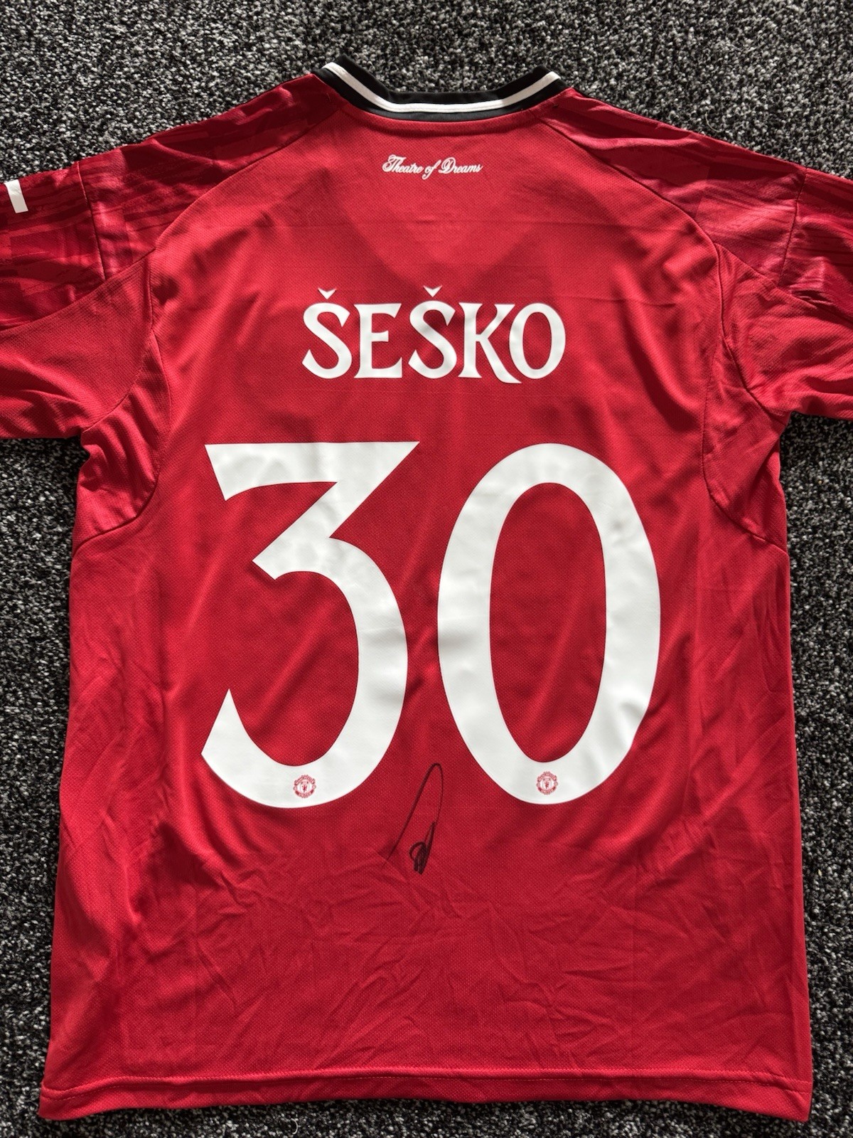 Genuine BENJAMIN SESKO Signed Manchester United Football Shirt. - PHOTO PROOF for sale on Ebay