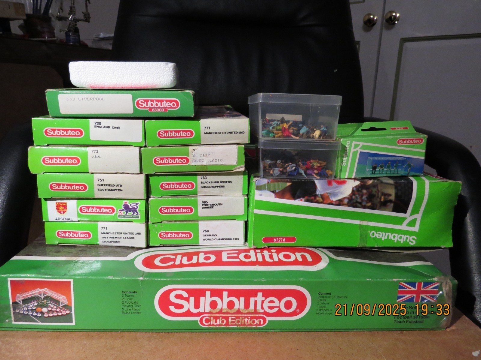 SUBBUTEO LW TEAMS & GRANDSTAND plus spectators for sale on Ebay
