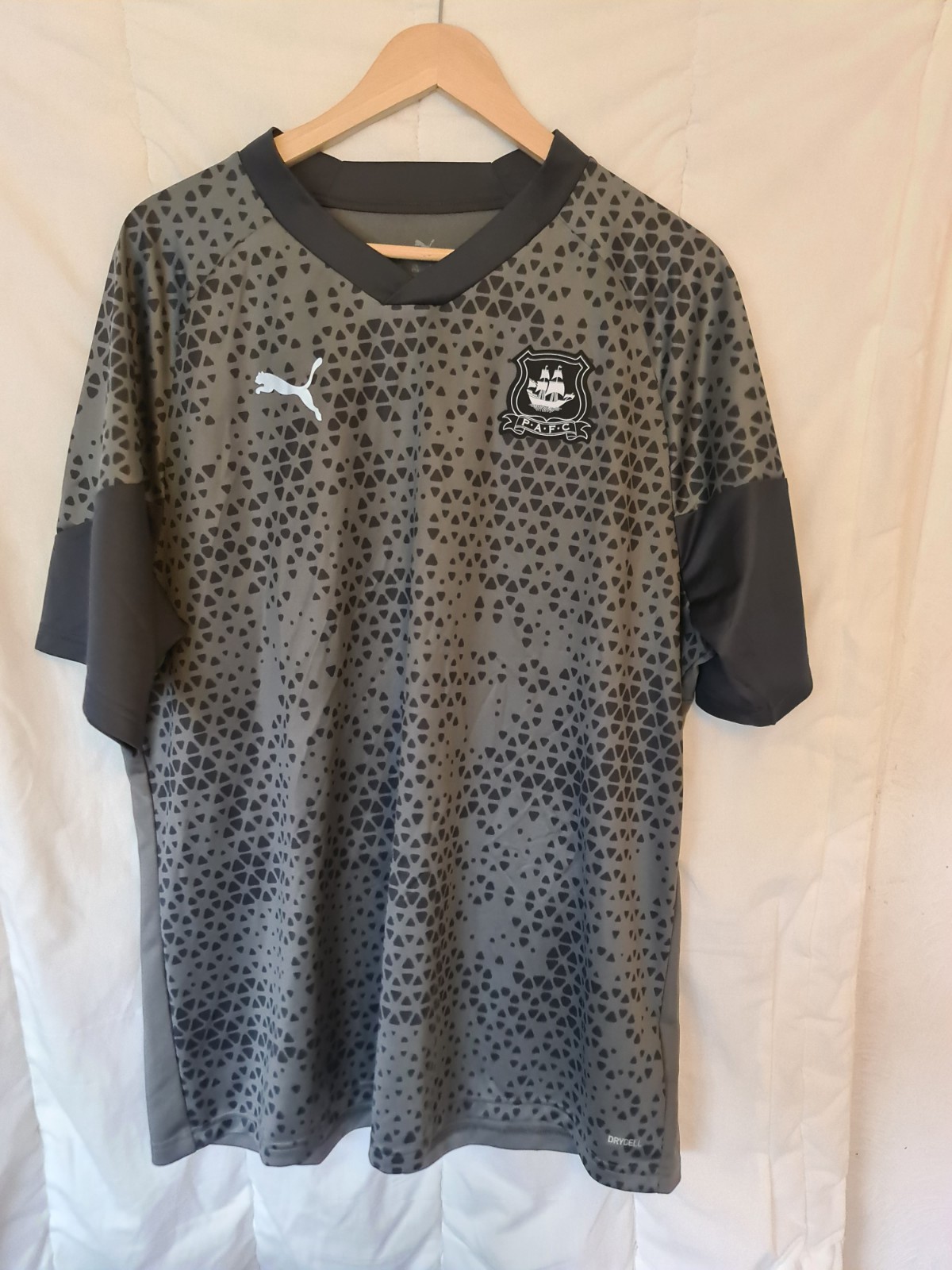 PLYMOUTH ARGYLE FOOTBALL SHIRT - DRY CELL - PUMA - XXL - 46