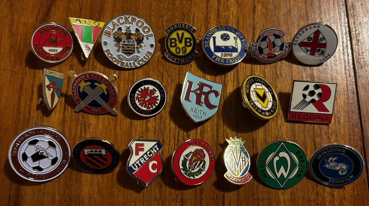 FOOTBALL PIN BADGES X 20 for sale on Ebay