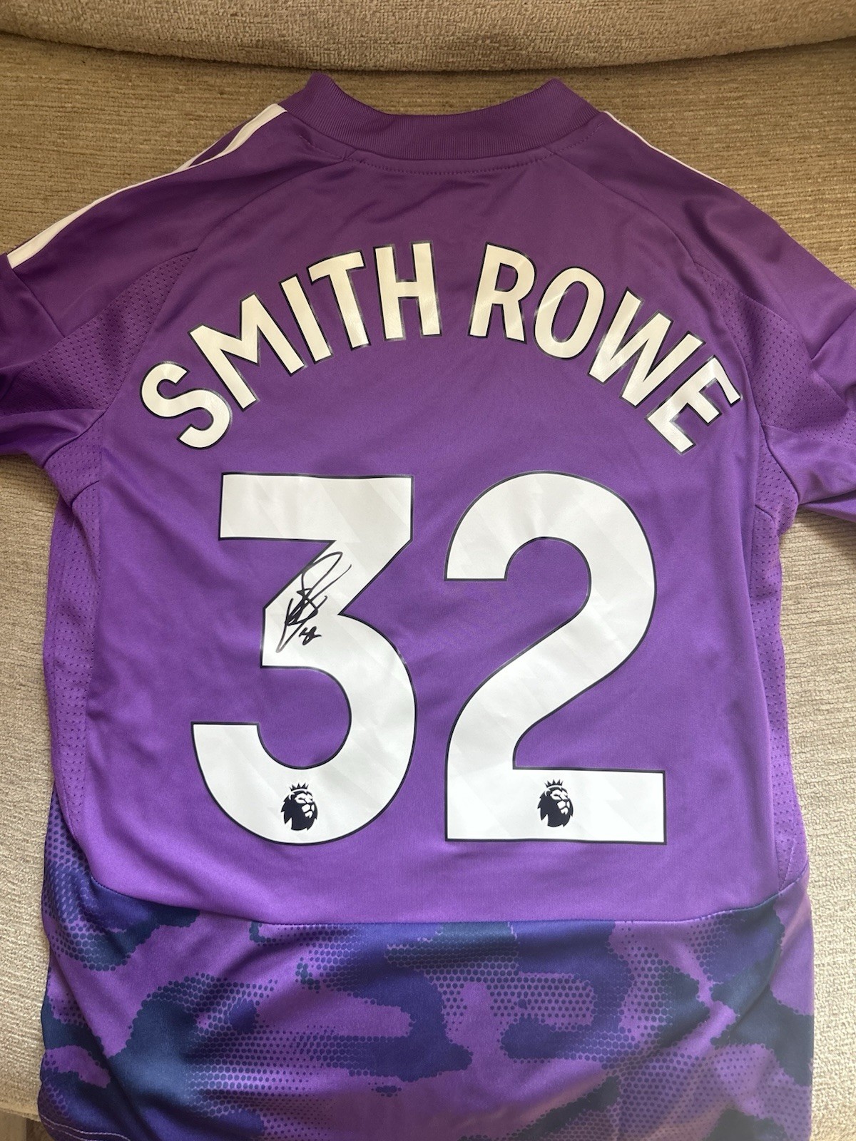 Signed Emile Smith-Rowe Fulham FC Shirt for sale on Ebay