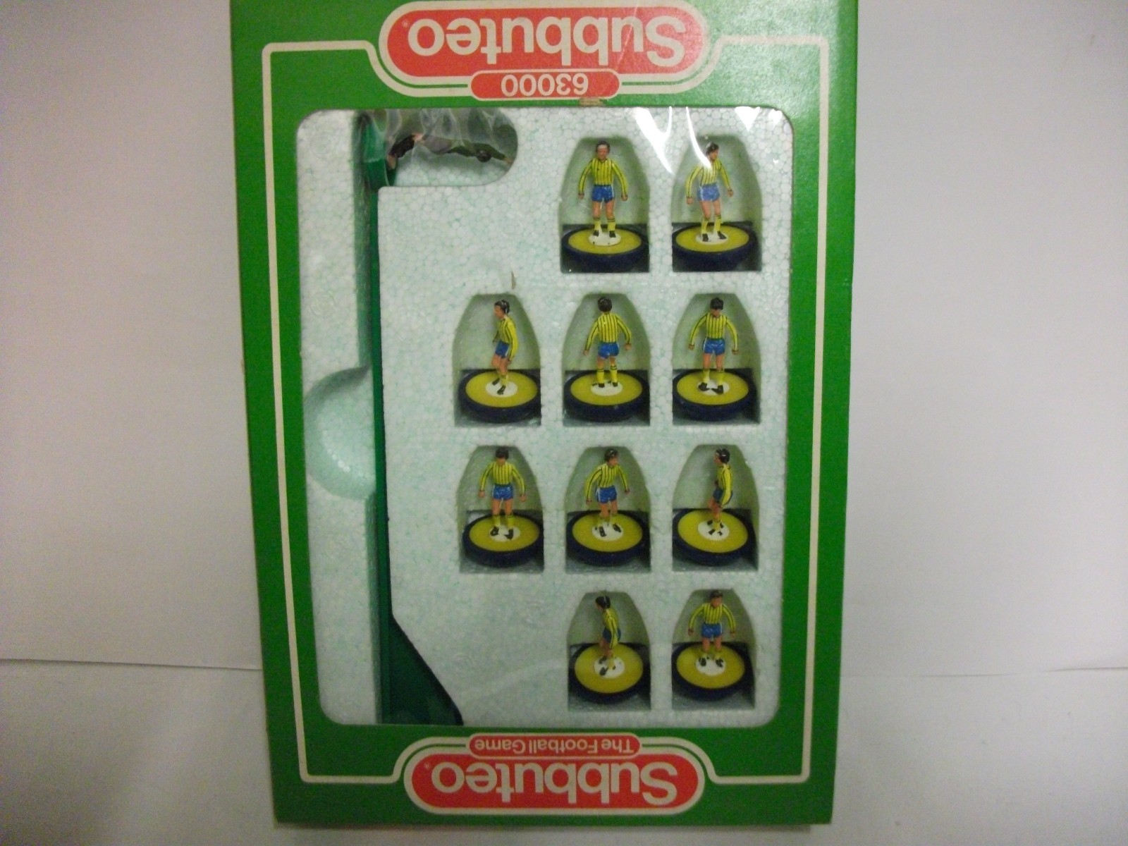 MINT BOX UN-USED? SUBBUTEO LIGHTWEIGHT TEAM REF ON BOX 365 BEVEREN EINTRACHT for sale on Ebay
