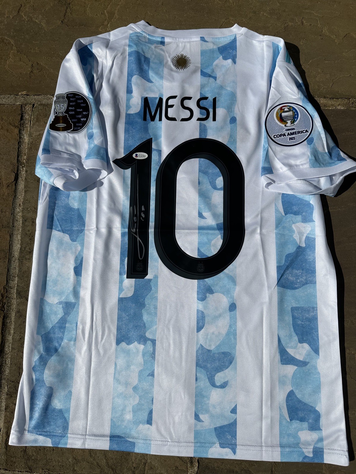 Lionel Messi Signed Argentina Shirt Beckett BAS Witnessed for sale on Ebay
