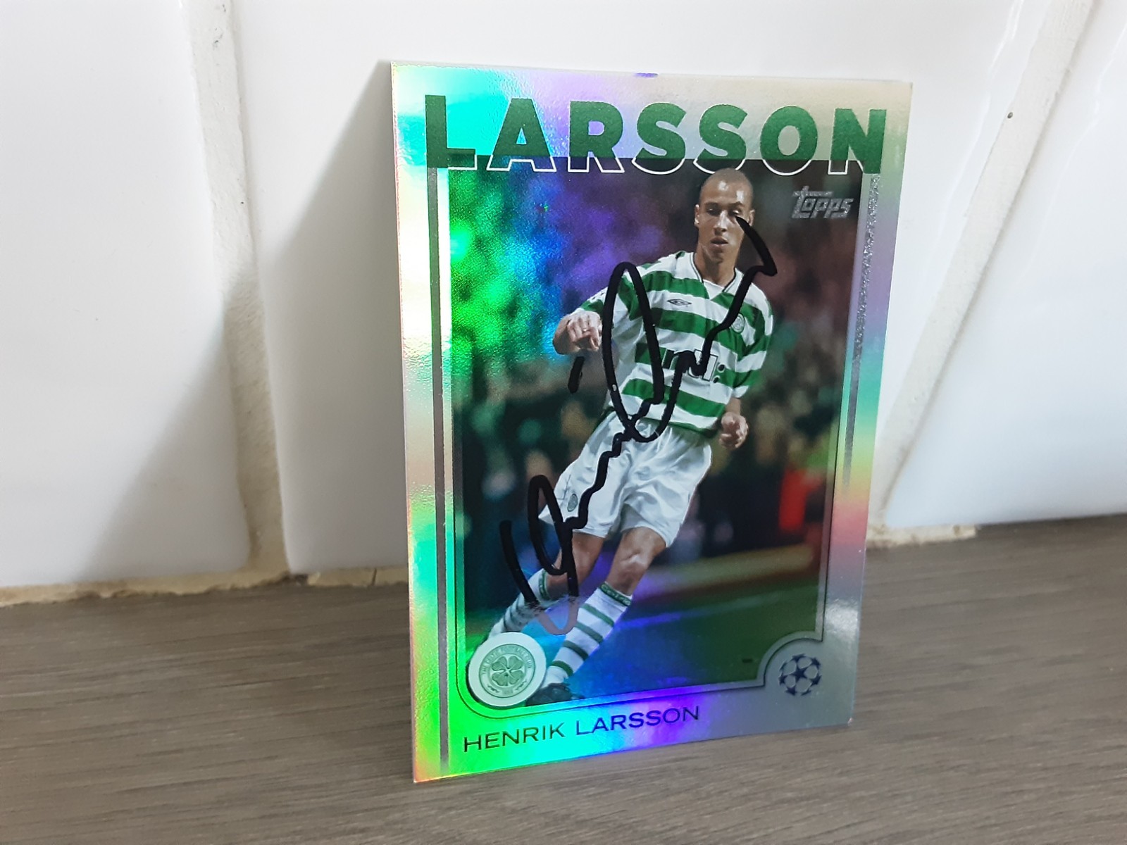 CELTIC - HENRIK LARSSON Hand Signed Topps Football trading card  for sale on Ebay