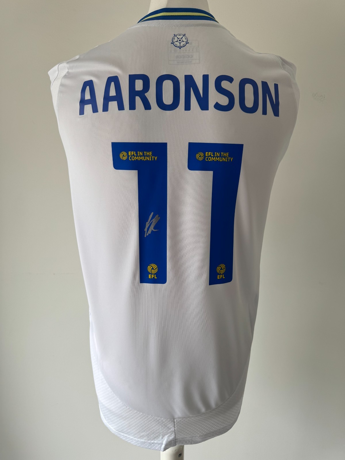 Signed BRENDEN AARONSON Shirt - Leeds United 2024/25 - PROOF/COA - USA USMNT for sale on Ebay