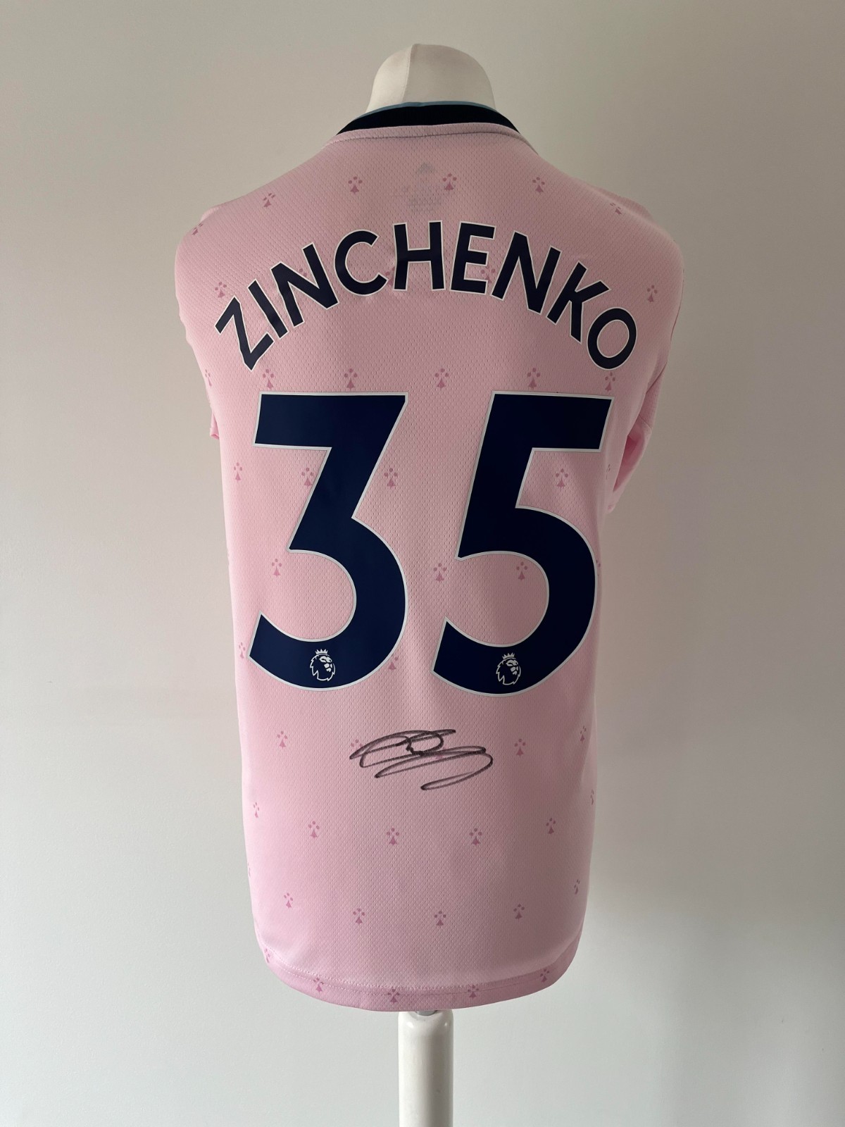 Signed OLEKSANDR ZINCHENKO Shirt - Arsenal - PROO/COA for sale on Ebay