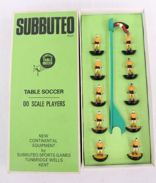 Vtg SUBBUTEO Weighted 00 Scale Table Top NEW WOLVES Football Team -S28 for sale on Ebay