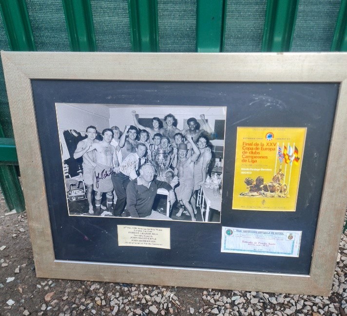 Nottingham forest signed photo  for sale on Ebay