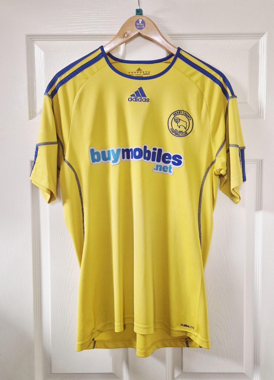 DERBY COUNTY RARE AWAY FOOTBALL SHIRT JERSEY 2010/11 - ADULT MEDIUM  for sale on Ebay
