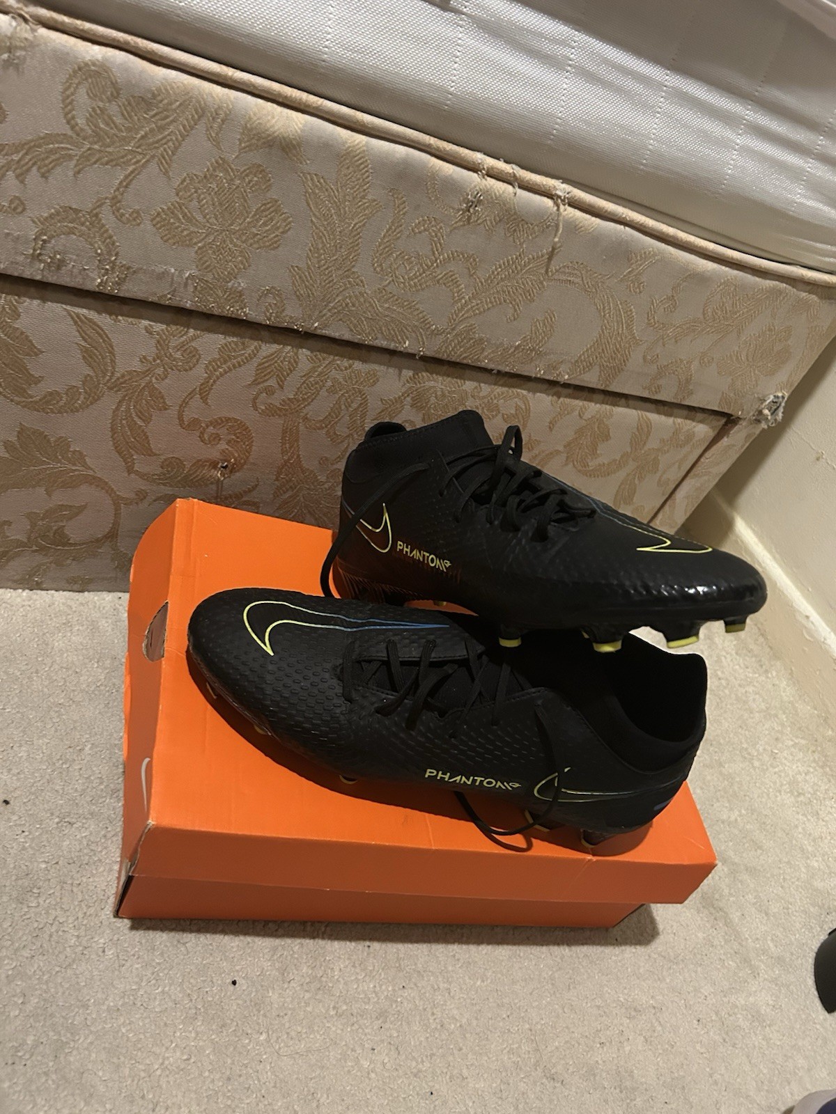 Nike Football Boots Size 9.5 for sale on Ebay