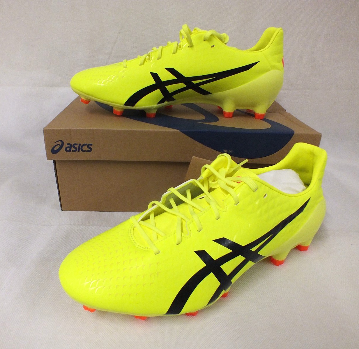 Asics Menace 4 Paris Football Boots Shoes Yellow & Black Size 11 New (Sel) for sale on Ebay