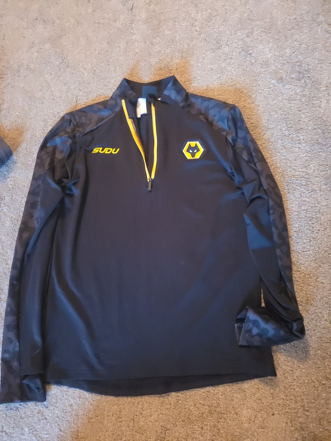 Wolves FC 1/4 Zip Top for sale on Ebay