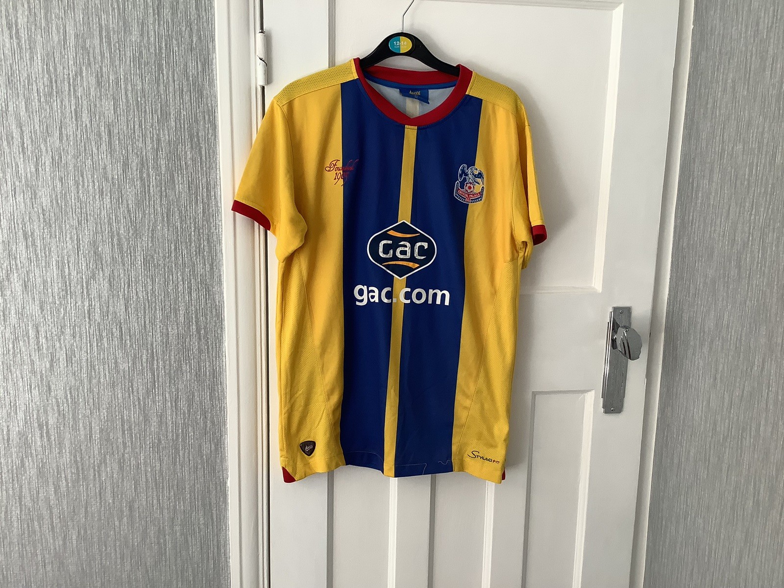 Original Crystal Palace Fc Football Shirt Size M for sale on Ebay